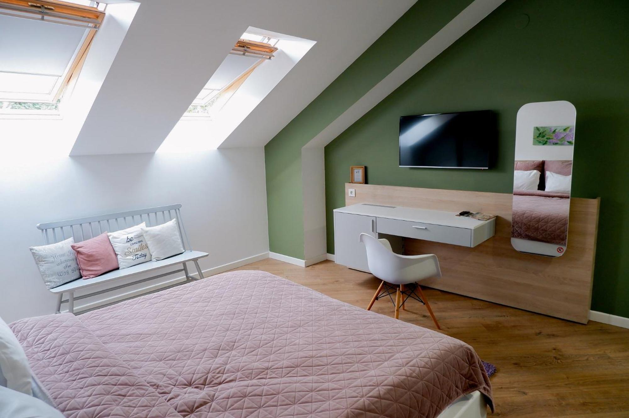 Casa M Hotel Nagyvárad Kültér fotó